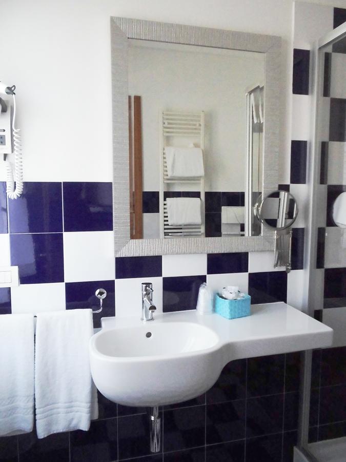 קורצ'יאנו Hotel Il Perugino מראה חיצוני תמונה